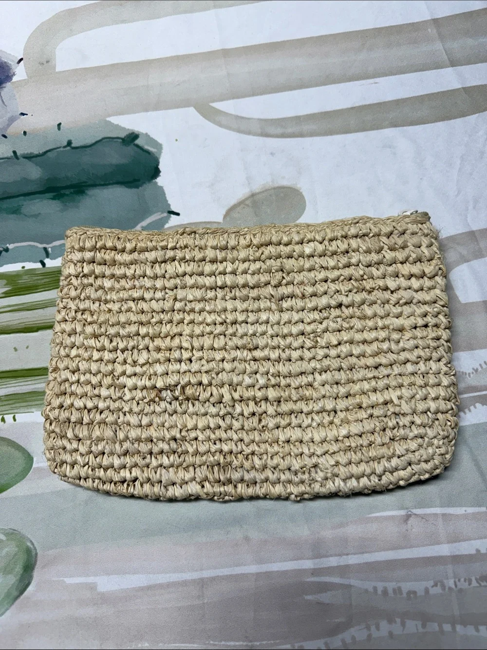 Neutral Beige Handwoven Straw Clutch - Versatile Summer Wristlet bag